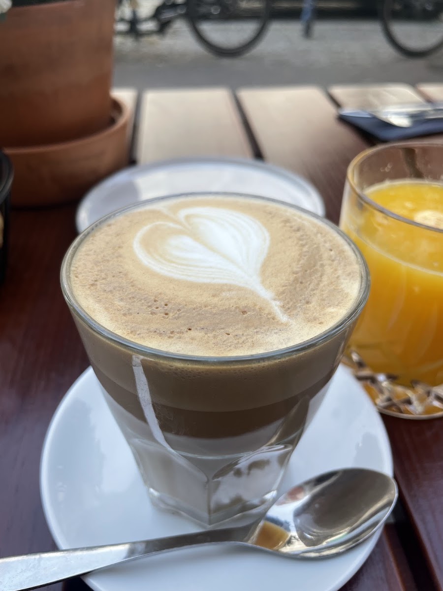 Lit Coffeebar & Bakery-6